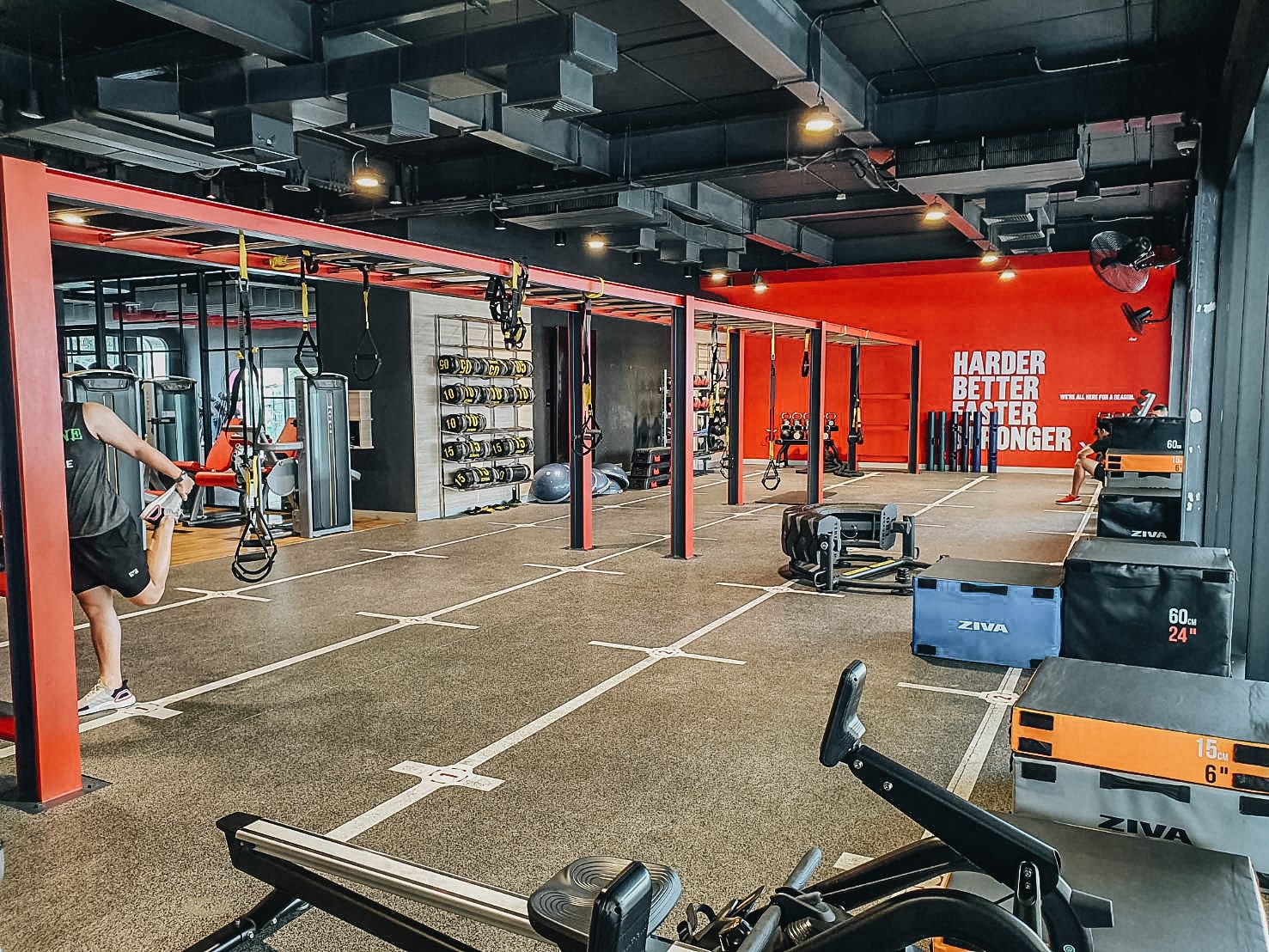 stadium-one-jetts-thailand-jetts-24-hours-fitness