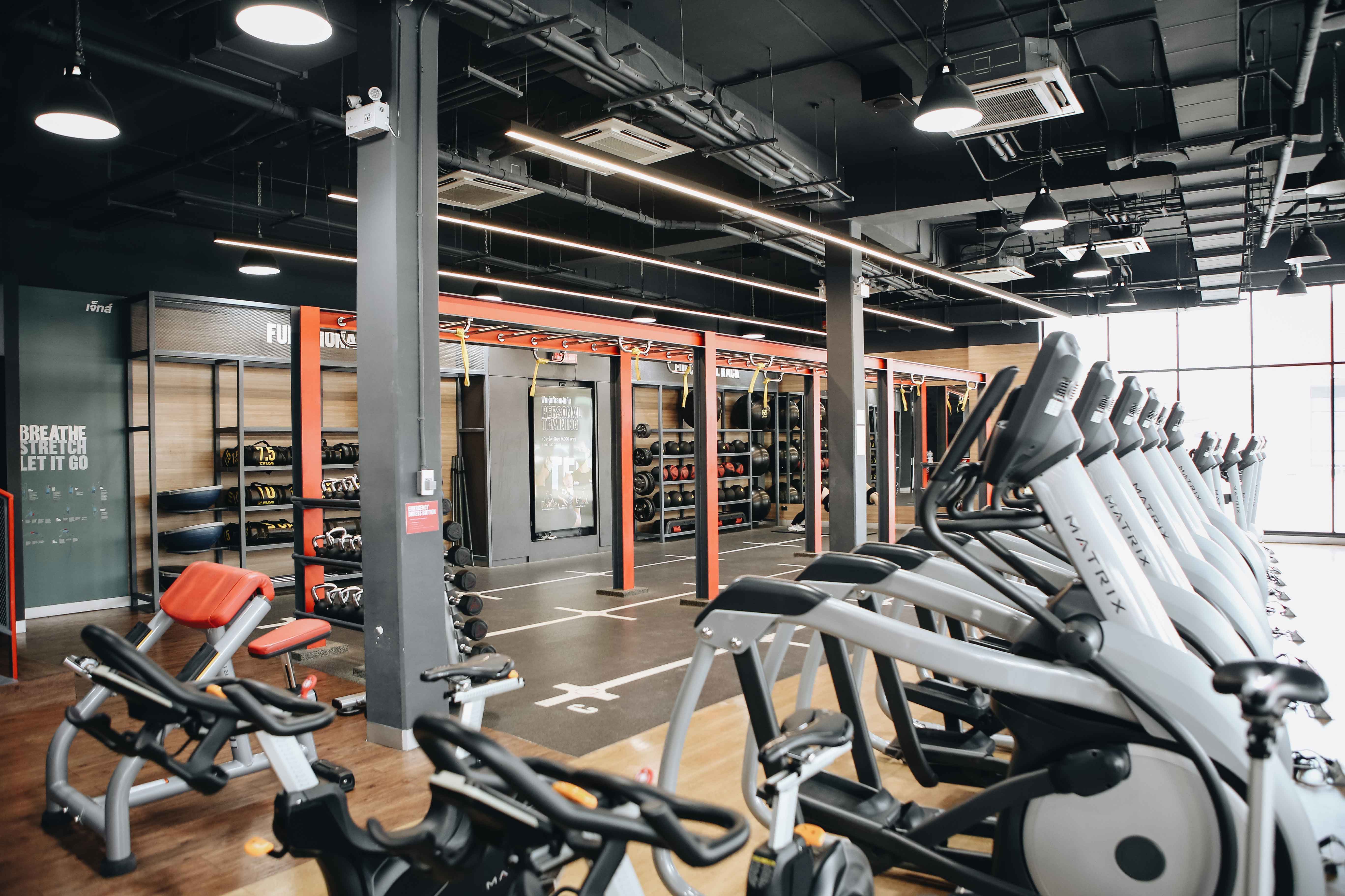 24 Hour Fitness Manhattan Beach Photos - f8mcwba